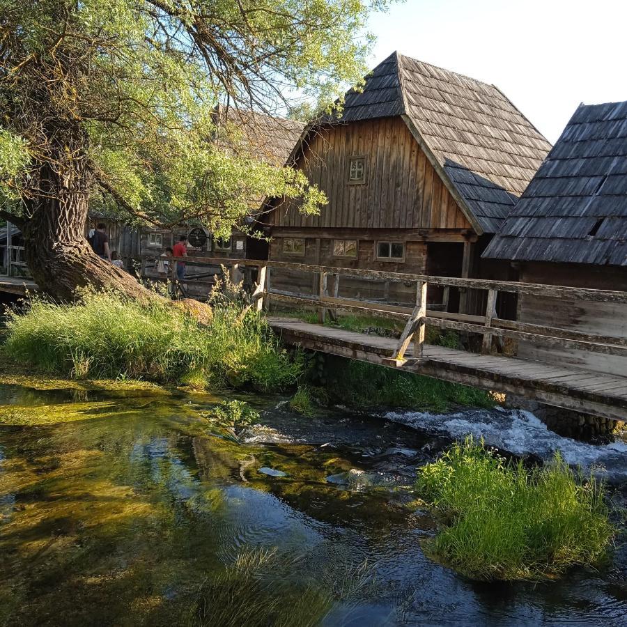 Gacka Valley Licko Lesce Kültér fotó