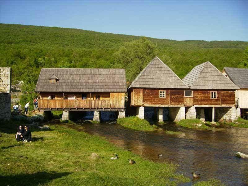 Gacka Valley Licko Lesce Kültér fotó