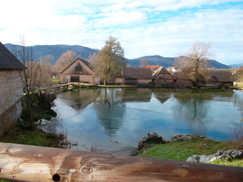 Gacka Valley Licko Lesce Kültér fotó