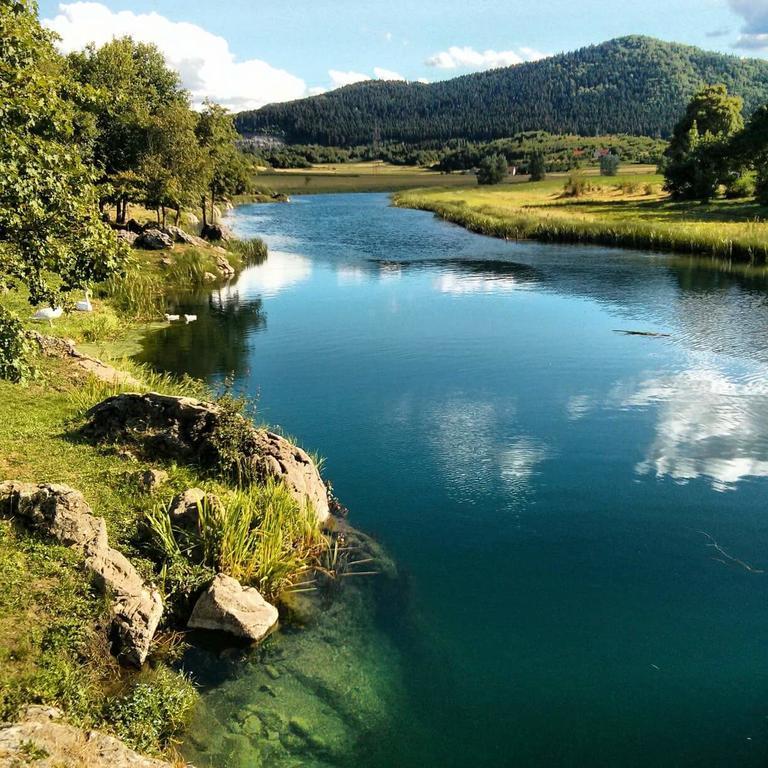 Gacka Valley Licko Lesce Kültér fotó